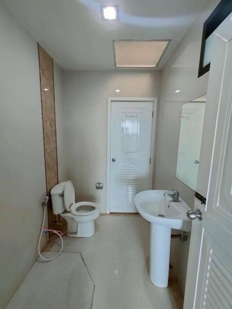 ประกาศฟรี! ซื้อ-ขาย-เช่า คอนโด บ้าน ทาวน์โฮม ที่ดิน และพื้นที่เชิงพาณิชย์ทั่วประเทศไทย ทุกทำเล ทุกงบประมาณ ไม่มีค่าใช้จ่าย ลงง่าย ขายไว เข้าถึงผู้ซื้อโดยตรง 5 516012pic4.jpg