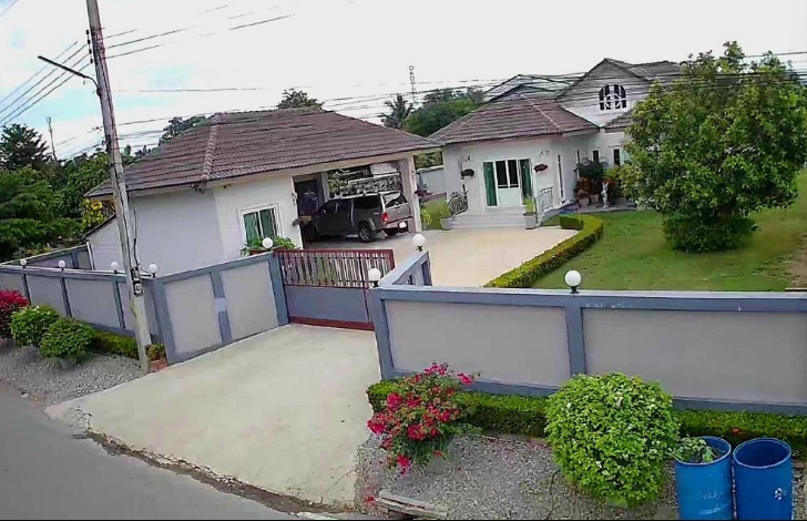 ประกาศฟรี! ซื้อ-ขาย-เช่า คอนโด บ้าน ทาวน์โฮม ที่ดิน และพื้นที่เชิงพาณิชย์ทั่วประเทศไทย ทุกทำเล ทุกงบประมาณ ไม่มีค่าใช้จ่าย ลงง่าย ขายไว เข้าถึงผู้ซื้อโดยตรง 2 273620pic1.jpg