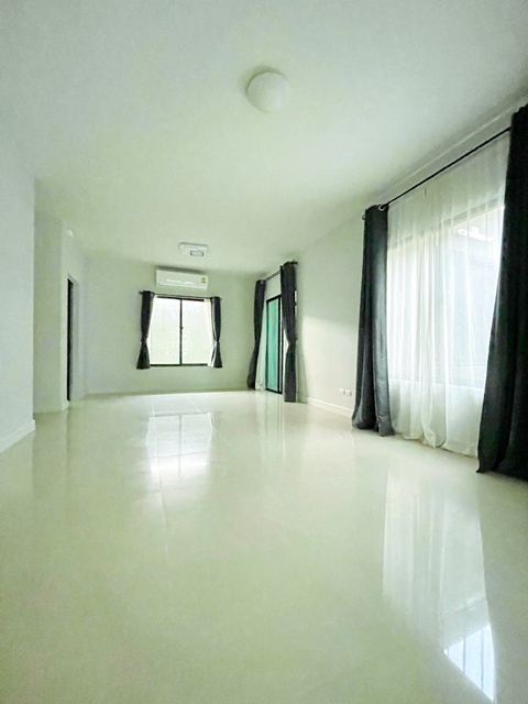 ประกาศฟรี! ซื้อ-ขาย-เช่า คอนโด บ้าน ทาวน์โฮม ที่ดิน และพื้นที่เชิงพาณิชย์ทั่วประเทศไทย ทุกทำเล ทุกงบประมาณ ไม่มีค่าใช้จ่าย ลงง่าย ขายไว เข้าถึงผู้ซื้อโดยตรง 4 316129pic3.jpg