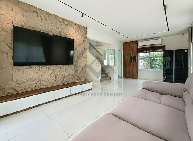 ประกาศฟรี! ซื้อ-ขาย-เช่า คอนโด บ้าน ทาวน์โฮม ที่ดิน และพื้นที่เชิงพาณิชย์ทั่วประเทศไทย ทุกทำเล ทุกงบประมาณ ไม่มีค่าใช้จ่าย ลงง่าย ขายไว เข้าถึงผู้ซื้อโดยตรง 3 316217pic2.jpg