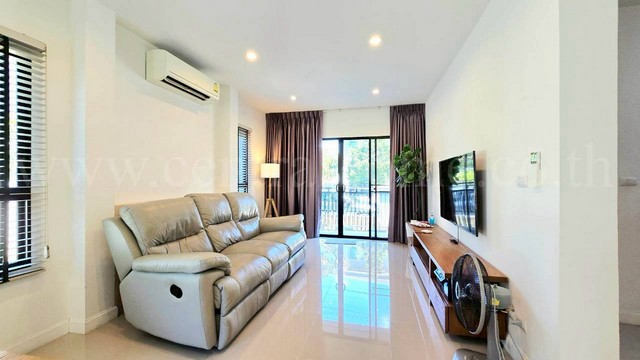 ประกาศฟรี! ซื้อ-ขาย-เช่า คอนโด บ้าน ทาวน์โฮม ที่ดิน และพื้นที่เชิงพาณิชย์ทั่วประเทศไทย ทุกทำเล ทุกงบประมาณ ไม่มีค่าใช้จ่าย ลงง่าย ขายไว เข้าถึงผู้ซื้อโดยตรง 3 292005pic2.jpg