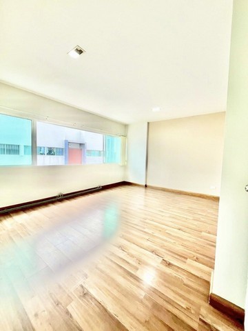 ประกาศฟรี! ซื้อ-ขาย-เช่า คอนโด บ้าน ทาวน์โฮม ที่ดิน และพื้นที่เชิงพาณิชย์ทั่วประเทศไทย ทุกทำเล ทุกงบประมาณ ไม่มีค่าใช้จ่าย ลงง่าย ขายไว เข้าถึงผู้ซื้อโดยตรง 3 516095pic2.jpg