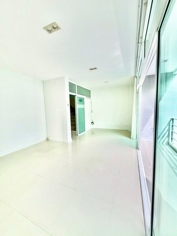 ประกาศฟรี! ซื้อ-ขาย-เช่า คอนโด บ้าน ทาวน์โฮม ที่ดิน และพื้นที่เชิงพาณิชย์ทั่วประเทศไทย ทุกทำเล ทุกงบประมาณ ไม่มีค่าใช้จ่าย ลงง่าย ขายไว เข้าถึงผู้ซื้อโดยตรง 4 516095pic3.jpg