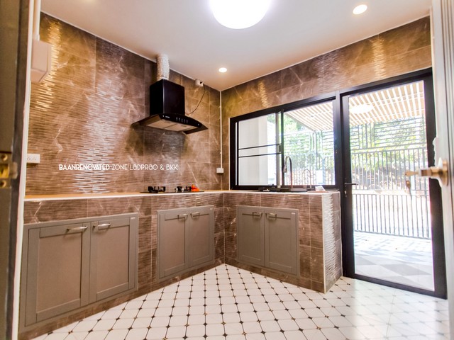 ประกาศฟรี! ซื้อ-ขาย-เช่า คอนโด บ้าน ทาวน์โฮม ที่ดิน และพื้นที่เชิงพาณิชย์ทั่วประเทศไทย ทุกทำเล ทุกงบประมาณ ไม่มีค่าใช้จ่าย ลงง่าย ขายไว เข้าถึงผู้ซื้อโดยตรง 5 516064pic4.jpg