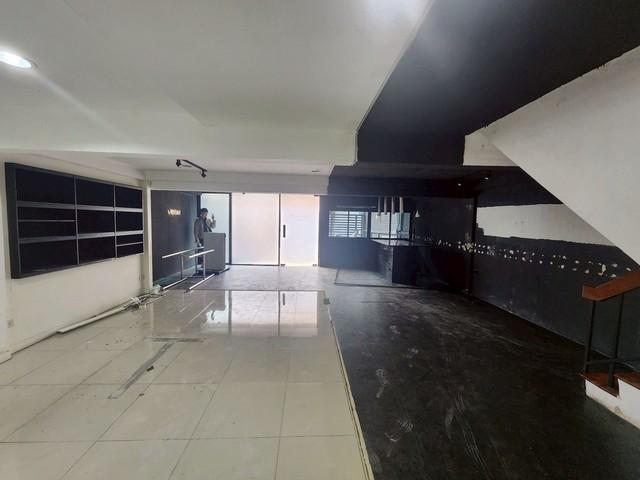 ประกาศฟรี! ซื้อ-ขาย-เช่า คอนโด บ้าน ทาวน์โฮม ที่ดิน และพื้นที่เชิงพาณิชย์ทั่วประเทศไทย ทุกทำเล ทุกงบประมาณ ไม่มีค่าใช้จ่าย ลงง่าย ขายไว เข้าถึงผู้ซื้อโดยตรง 3 516033pic2.jpg