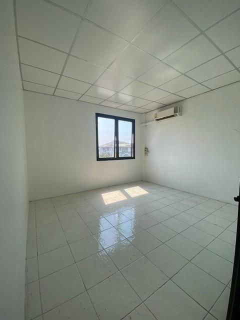 ประกาศฟรี! ซื้อ-ขาย-เช่า คอนโด บ้าน ทาวน์โฮม ที่ดิน และพื้นที่เชิงพาณิชย์ทั่วประเทศไทย ทุกทำเล ทุกงบประมาณ ไม่มีค่าใช้จ่าย ลงง่าย ขายไว เข้าถึงผู้ซื้อโดยตรง 4 515632pic3.jpg