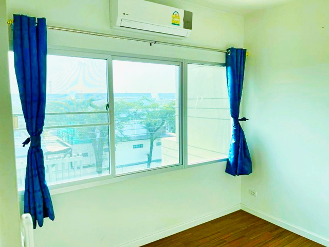 ประกาศฟรี! ซื้อ-ขาย-เช่า คอนโด บ้าน ทาวน์โฮม ที่ดิน และพื้นที่เชิงพาณิชย์ทั่วประเทศไทย ทุกทำเล ทุกงบประมาณ ไม่มีค่าใช้จ่าย ลงง่าย ขายไว เข้าถึงผู้ซื้อโดยตรง 4 255421pic3.jpg