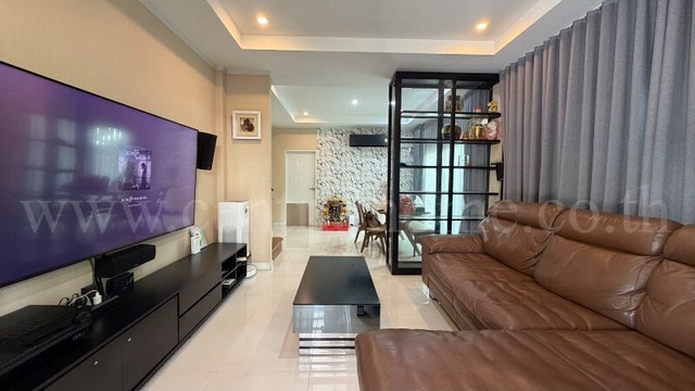 ประกาศฟรี! ซื้อ-ขาย-เช่า คอนโด บ้าน ทาวน์โฮม ที่ดิน และพื้นที่เชิงพาณิชย์ทั่วประเทศไทย ทุกทำเล ทุกงบประมาณ ไม่มีค่าใช้จ่าย ลงง่าย ขายไว เข้าถึงผู้ซื้อโดยตรง 4 255304pic3.jpg