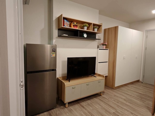 ประกาศฟรี! ซื้อ-ขาย-เช่า คอนโด บ้าน ทาวน์โฮม ที่ดิน และพื้นที่เชิงพาณิชย์ทั่วประเทศไทย ทุกทำเล ทุกงบประมาณ ไม่มีค่าใช้จ่าย ลงง่าย ขายไว เข้าถึงผู้ซื้อโดยตรง 2 516056pic1.jpg