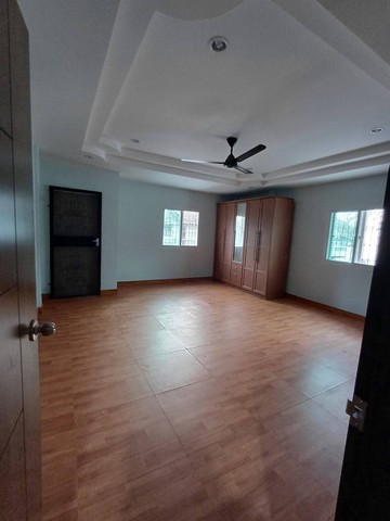 ประกาศฟรี! ซื้อ-ขาย-เช่า คอนโด บ้าน ทาวน์โฮม ที่ดิน และพื้นที่เชิงพาณิชย์ทั่วประเทศไทย ทุกทำเล ทุกงบประมาณ ไม่มีค่าใช้จ่าย ลงง่าย ขายไว เข้าถึงผู้ซื้อโดยตรง 5 514475pic4.jpg