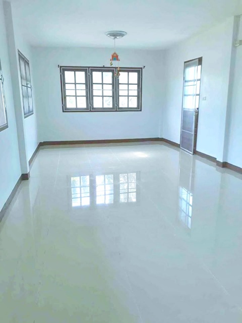 ประกาศฟรี! ซื้อ-ขาย-เช่า คอนโด บ้าน ทาวน์โฮม ที่ดิน และพื้นที่เชิงพาณิชย์ทั่วประเทศไทย ทุกทำเล ทุกงบประมาณ ไม่มีค่าใช้จ่าย ลงง่าย ขายไว เข้าถึงผู้ซื้อโดยตรง 4 255426pic3.jpg