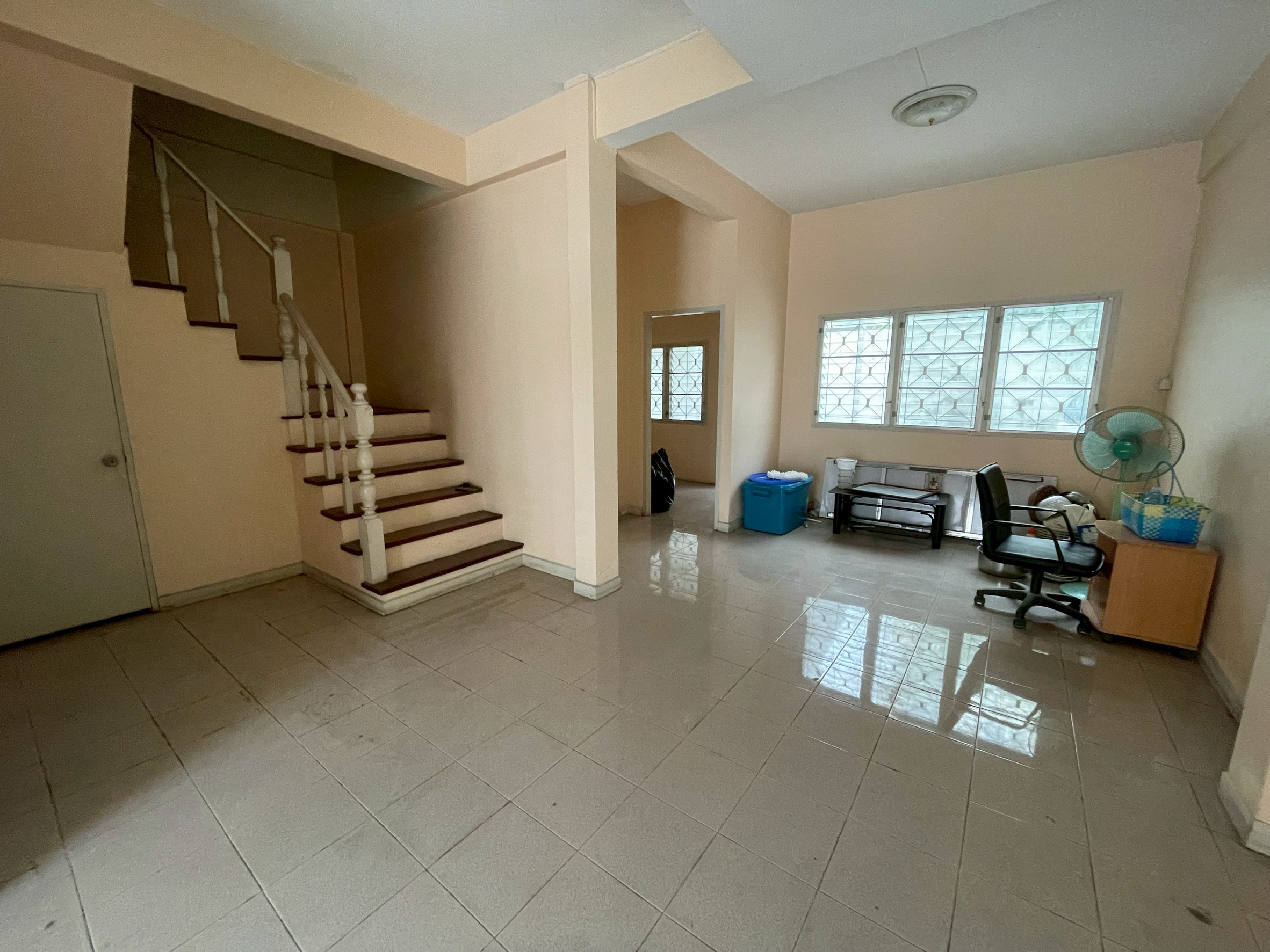 ประกาศฟรี! ซื้อ-ขาย-เช่า คอนโด บ้าน ทาวน์โฮม ที่ดิน และพื้นที่เชิงพาณิชย์ทั่วประเทศไทย ทุกทำเล ทุกงบประมาณ ไม่มีค่าใช้จ่าย ลงง่าย ขายไว เข้าถึงผู้ซื้อโดยตรง 5 311880pic4.jpg