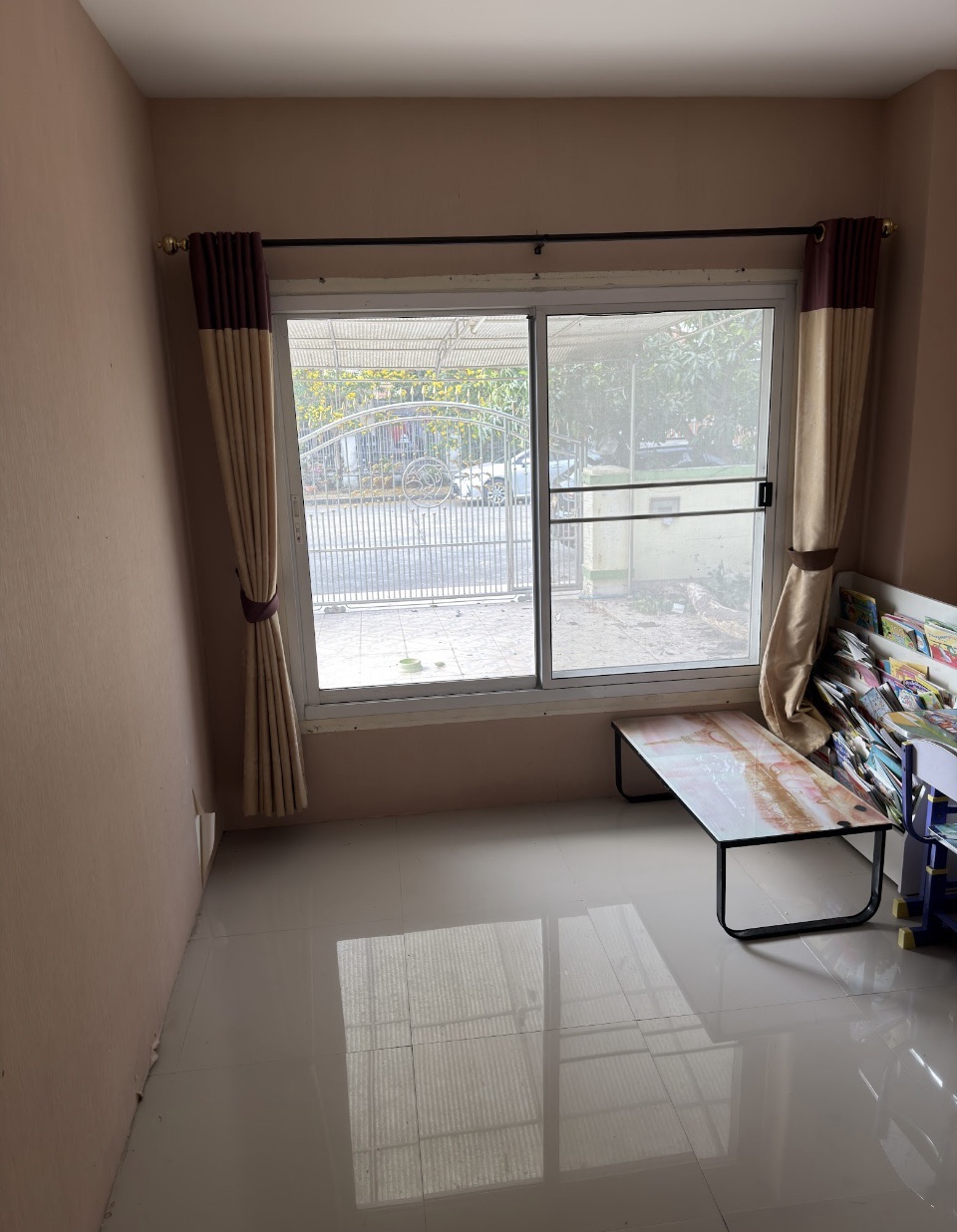 ประกาศฟรี! ซื้อ-ขาย-เช่า คอนโด บ้าน ทาวน์โฮม ที่ดิน และพื้นที่เชิงพาณิชย์ทั่วประเทศไทย ทุกทำเล ทุกงบประมาณ ไม่มีค่าใช้จ่าย ลงง่าย ขายไว เข้าถึงผู้ซื้อโดยตรง 5 316314pic4.jpg