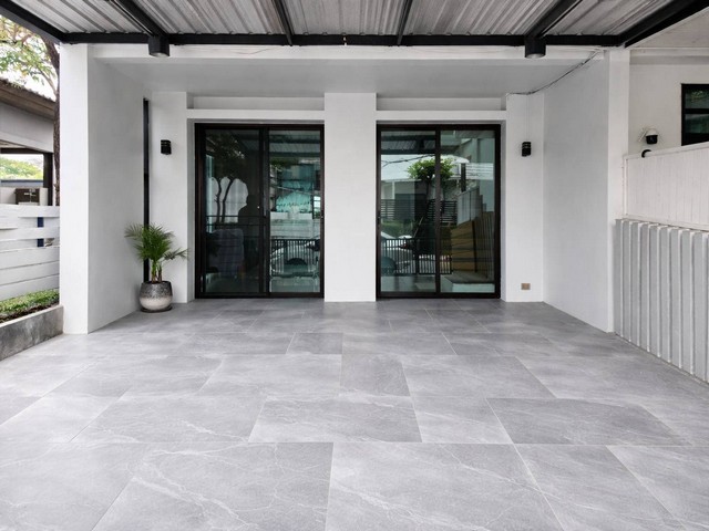 ประกาศฟรี! ซื้อ-ขาย-เช่า คอนโด บ้าน ทาวน์โฮม ที่ดิน และพื้นที่เชิงพาณิชย์ทั่วประเทศไทย ทุกทำเล ทุกงบประมาณ ไม่มีค่าใช้จ่าย ลงง่าย ขายไว เข้าถึงผู้ซื้อโดยตรง 3 516281pic2.jpg