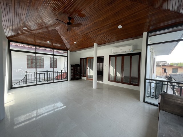 ประกาศฟรี! ซื้อ-ขาย-เช่า คอนโด บ้าน ทาวน์โฮม ที่ดิน และพื้นที่เชิงพาณิชย์ทั่วประเทศไทย ทุกทำเล ทุกงบประมาณ ไม่มีค่าใช้จ่าย ลงง่าย ขายไว เข้าถึงผู้ซื้อโดยตรง 3 514608pic2.jpg