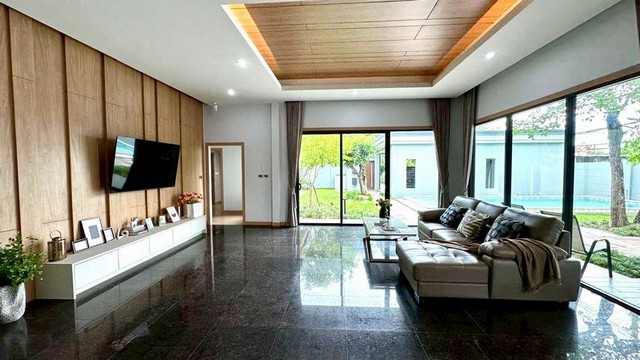 ประกาศฟรี! ซื้อ-ขาย-เช่า คอนโด บ้าน ทาวน์โฮม ที่ดิน และพื้นที่เชิงพาณิชย์ทั่วประเทศไทย ทุกทำเล ทุกงบประมาณ ไม่มีค่าใช้จ่าย ลงง่าย ขายไว เข้าถึงผู้ซื้อโดยตรง 3 298151pic2.jpg