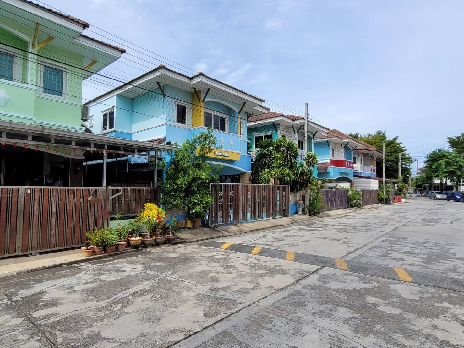 ประกาศฟรี! ซื้อ-ขาย-เช่า คอนโด บ้าน ทาวน์โฮม ที่ดิน และพื้นที่เชิงพาณิชย์ทั่วประเทศไทย ทุกทำเล ทุกงบประมาณ ไม่มีค่าใช้จ่าย ลงง่าย ขายไว เข้าถึงผู้ซื้อโดยตรง 3 255306pic2.jpg