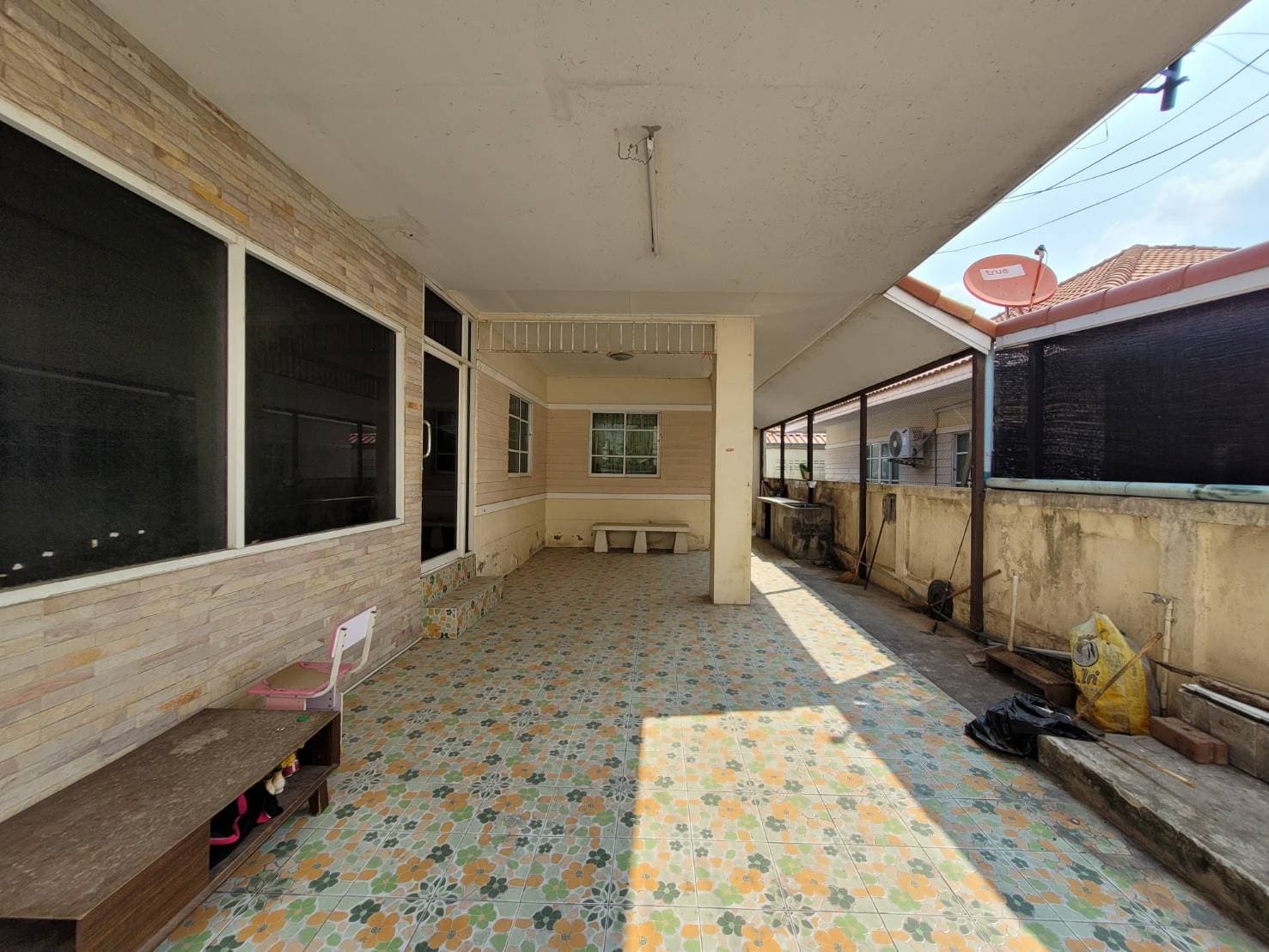 ประกาศฟรี! ซื้อ-ขาย-เช่า คอนโด บ้าน ทาวน์โฮม ที่ดิน และพื้นที่เชิงพาณิชย์ทั่วประเทศไทย ทุกทำเล ทุกงบประมาณ ไม่มีค่าใช้จ่าย ลงง่าย ขายไว เข้าถึงผู้ซื้อโดยตรง 5 255302pic4.jpg