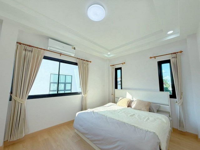 ประกาศฟรี! ซื้อ-ขาย-เช่า คอนโด บ้าน ทาวน์โฮม ที่ดิน และพื้นที่เชิงพาณิชย์ทั่วประเทศไทย ทุกทำเล ทุกงบประมาณ ไม่มีค่าใช้จ่าย ลงง่าย ขายไว เข้าถึงผู้ซื้อโดยตรง 5 255631pic4.jpg