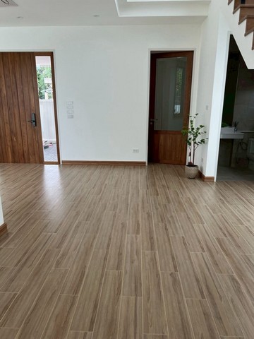 ประกาศฟรี! ซื้อ-ขาย-เช่า คอนโด บ้าน ทาวน์โฮม ที่ดิน และพื้นที่เชิงพาณิชย์ทั่วประเทศไทย ทุกทำเล ทุกงบประมาณ ไม่มีค่าใช้จ่าย ลงง่าย ขายไว เข้าถึงผู้ซื้อโดยตรง 4 255627pic3.jpg