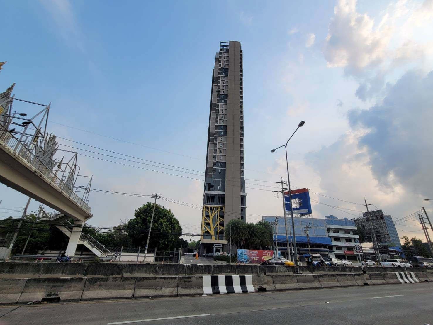 ประกาศฟรี! ซื้อ-ขาย-เช่า คอนโด บ้าน ทาวน์โฮม ที่ดิน และพื้นที่เชิงพาณิชย์ทั่วประเทศไทย ทุกทำเล ทุกงบประมาณ ไม่มีค่าใช้จ่าย ลงง่าย ขายไว เข้าถึงผู้ซื้อโดยตรง 4 255451pic3.jpg