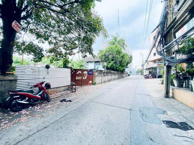 ประกาศฟรี! ซื้อ-ขาย-เช่า คอนโด บ้าน ทาวน์โฮม ที่ดิน และพื้นที่เชิงพาณิชย์ทั่วประเทศไทย ทุกทำเล ทุกงบประมาณ ไม่มีค่าใช้จ่าย ลงง่าย ขายไว เข้าถึงผู้ซื้อโดยตรง 2 316400pic1.jpg