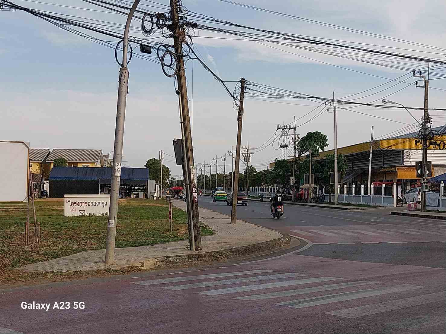 ประกาศฟรี! ซื้อ-ขาย-เช่า คอนโด บ้าน ทาวน์โฮม ที่ดิน และพื้นที่เชิงพาณิชย์ทั่วประเทศไทย ทุกทำเล ทุกงบประมาณ ไม่มีค่าใช้จ่าย ลงง่าย ขายไว เข้าถึงผู้ซื้อโดยตรง 5 316317pic4.jpg