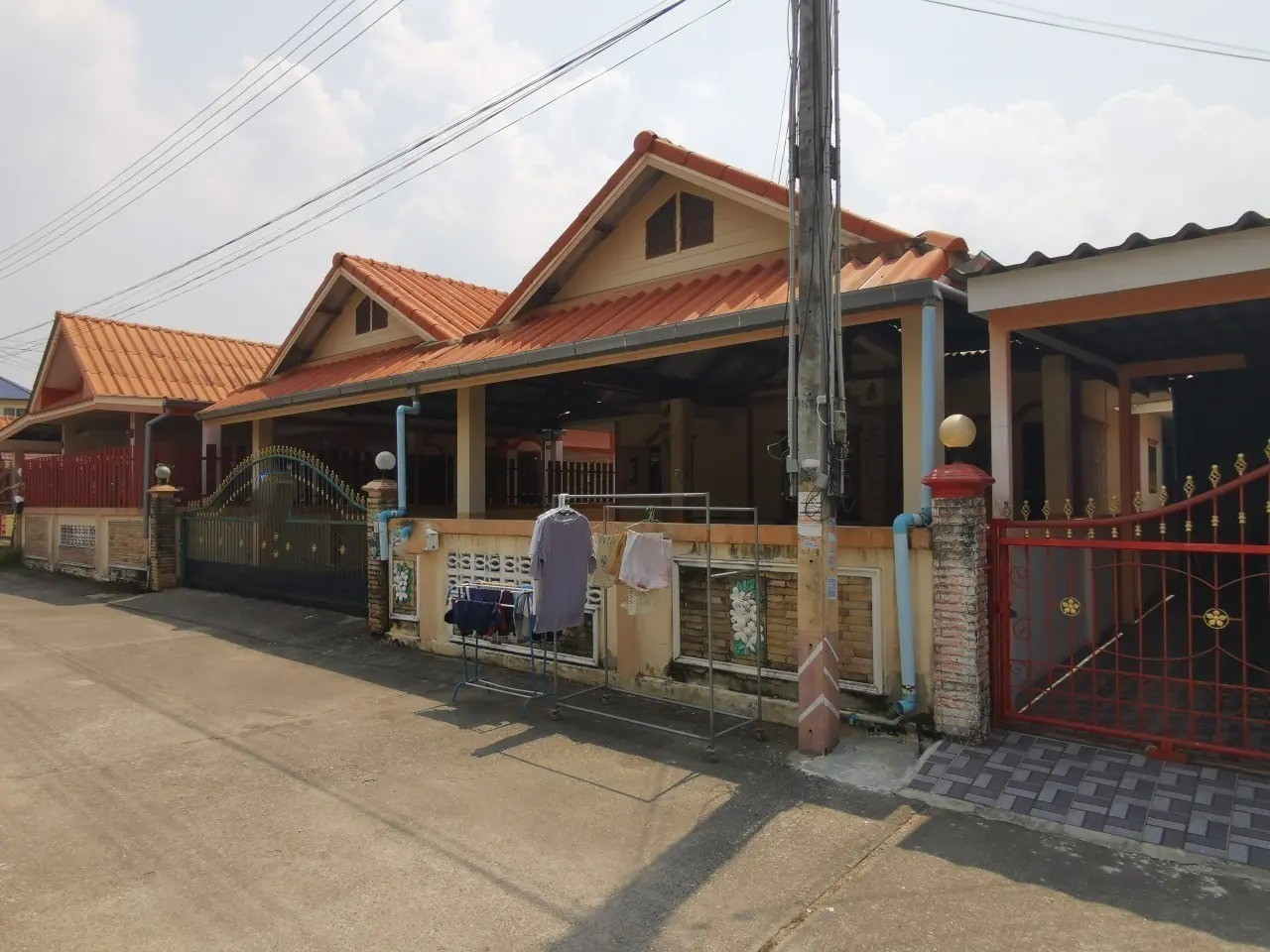 ประกาศฟรี! ซื้อ-ขาย-เช่า คอนโด บ้าน ทาวน์โฮม ที่ดิน และพื้นที่เชิงพาณิชย์ทั่วประเทศไทย ทุกทำเล ทุกงบประมาณ ไม่มีค่าใช้จ่าย ลงง่าย ขายไว เข้าถึงผู้ซื้อโดยตรง 2 255362pic1.jpg