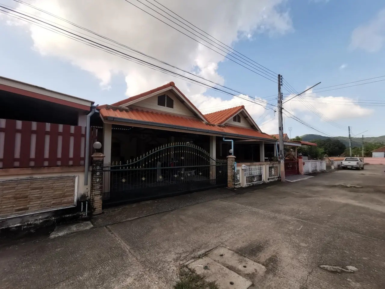 ประกาศฟรี! ซื้อ-ขาย-เช่า คอนโด บ้าน ทาวน์โฮม ที่ดิน และพื้นที่เชิงพาณิชย์ทั่วประเทศไทย ทุกทำเล ทุกงบประมาณ ไม่มีค่าใช้จ่าย ลงง่าย ขายไว เข้าถึงผู้ซื้อโดยตรง 4 255362pic3.jpg