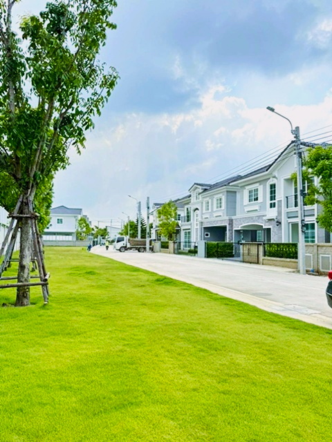 ประกาศฟรี! ซื้อ-ขาย-เช่า คอนโด บ้าน ทาวน์โฮม ที่ดิน และพื้นที่เชิงพาณิชย์ทั่วประเทศไทย ทุกทำเล ทุกงบประมาณ ไม่มีค่าใช้จ่าย ลงง่าย ขายไว เข้าถึงผู้ซื้อโดยตรง 2 255675pic1.jpg