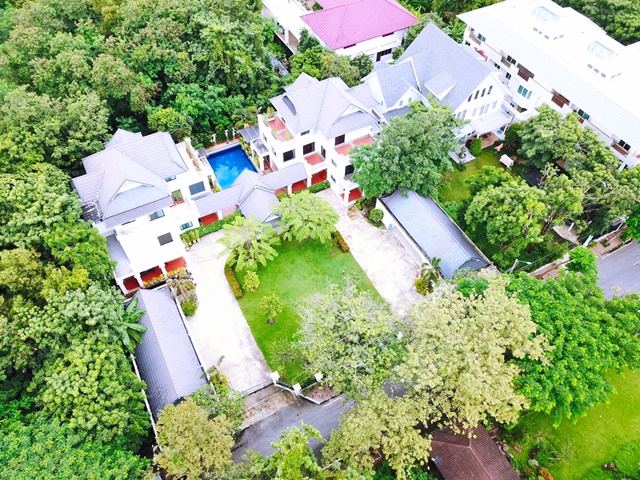 ประกาศฟรี! ซื้อ-ขาย-เช่า คอนโด บ้าน ทาวน์โฮม ที่ดิน และพื้นที่เชิงพาณิชย์ทั่วประเทศไทย ทุกทำเล ทุกงบประมาณ ไม่มีค่าใช้จ่าย ลงง่าย ขายไว เข้าถึงผู้ซื้อโดยตรง 2 255646pic1.jpg