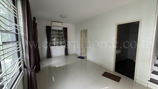 ประกาศฟรี! ซื้อ-ขาย-เช่า คอนโด บ้าน ทาวน์โฮม ที่ดิน และพื้นที่เชิงพาณิชย์ทั่วประเทศไทย ทุกทำเล ทุกงบประมาณ ไม่มีค่าใช้จ่าย ลงง่าย ขายไว เข้าถึงผู้ซื้อโดยตรง 3 292150pic2.jpg