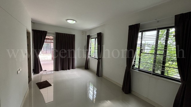 ประกาศฟรี! ซื้อ-ขาย-เช่า คอนโด บ้าน ทาวน์โฮม ที่ดิน และพื้นที่เชิงพาณิชย์ทั่วประเทศไทย ทุกทำเล ทุกงบประมาณ ไม่มีค่าใช้จ่าย ลงง่าย ขายไว เข้าถึงผู้ซื้อโดยตรง 4 292150pic3.jpg