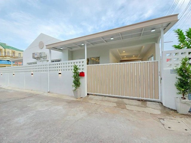 ประกาศฟรี! ซื้อ-ขาย-เช่า คอนโด บ้าน ทาวน์โฮม ที่ดิน และพื้นที่เชิงพาณิชย์ทั่วประเทศไทย ทุกทำเล ทุกงบประมาณ ไม่มีค่าใช้จ่าย ลงง่าย ขายไว เข้าถึงผู้ซื้อโดยตรง 2 298223pic1.jpg