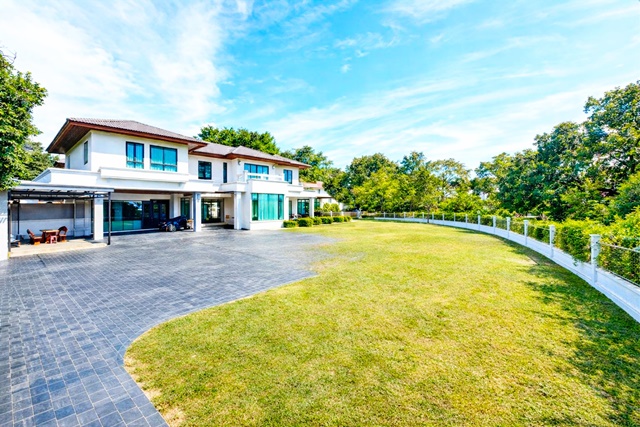 ประกาศฟรี! ซื้อ-ขาย-เช่า คอนโด บ้าน ทาวน์โฮม ที่ดิน และพื้นที่เชิงพาณิชย์ทั่วประเทศไทย ทุกทำเล ทุกงบประมาณ ไม่มีค่าใช้จ่าย ลงง่าย ขายไว เข้าถึงผู้ซื้อโดยตรง 2 255669pic1.jpg