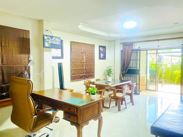 ประกาศฟรี! ซื้อ-ขาย-เช่า คอนโด บ้าน ทาวน์โฮม ที่ดิน และพื้นที่เชิงพาณิชย์ทั่วประเทศไทย ทุกทำเล ทุกงบประมาณ ไม่มีค่าใช้จ่าย ลงง่าย ขายไว เข้าถึงผู้ซื้อโดยตรง 3 316373pic2.jpg