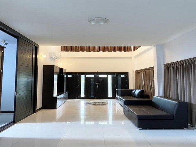 ประกาศฟรี! ซื้อ-ขาย-เช่า คอนโด บ้าน ทาวน์โฮม ที่ดิน และพื้นที่เชิงพาณิชย์ทั่วประเทศไทย ทุกทำเล ทุกงบประมาณ ไม่มีค่าใช้จ่าย ลงง่าย ขายไว เข้าถึงผู้ซื้อโดยตรง 4 514886pic3.jpg