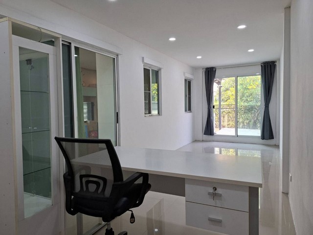 ประกาศฟรี! ซื้อ-ขาย-เช่า คอนโด บ้าน ทาวน์โฮม ที่ดิน และพื้นที่เชิงพาณิชย์ทั่วประเทศไทย ทุกทำเล ทุกงบประมาณ ไม่มีค่าใช้จ่าย ลงง่าย ขายไว เข้าถึงผู้ซื้อโดยตรง 2 516664pic1.jpg