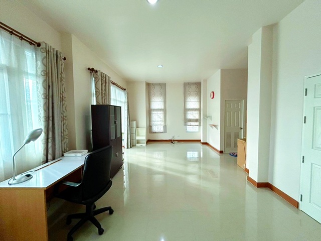 ประกาศฟรี! ซื้อ-ขาย-เช่า คอนโด บ้าน ทาวน์โฮม ที่ดิน และพื้นที่เชิงพาณิชย์ทั่วประเทศไทย ทุกทำเล ทุกงบประมาณ ไม่มีค่าใช้จ่าย ลงง่าย ขายไว เข้าถึงผู้ซื้อโดยตรง 5 255799pic4.jpg