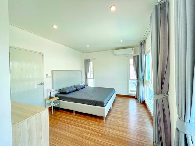 ประกาศฟรี! ซื้อ-ขาย-เช่า คอนโด บ้าน ทาวน์โฮม ที่ดิน และพื้นที่เชิงพาณิชย์ทั่วประเทศไทย ทุกทำเล ทุกงบประมาณ ไม่มีค่าใช้จ่าย ลงง่าย ขายไว เข้าถึงผู้ซื้อโดยตรง 5 255791pic4.jpg