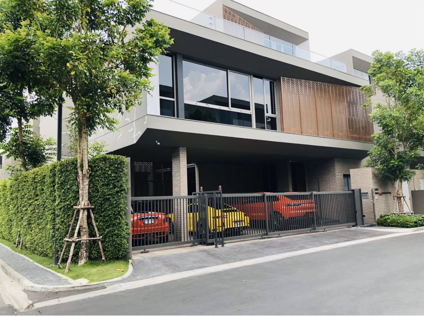 ประกาศฟรี! ซื้อ-ขาย-เช่า คอนโด บ้าน ทาวน์โฮม ที่ดิน และพื้นที่เชิงพาณิชย์ทั่วประเทศไทย ทุกทำเล ทุกงบประมาณ ไม่มีค่าใช้จ่าย ลงง่าย ขายไว เข้าถึงผู้ซื้อโดยตรง 2 514903pic1.jpg