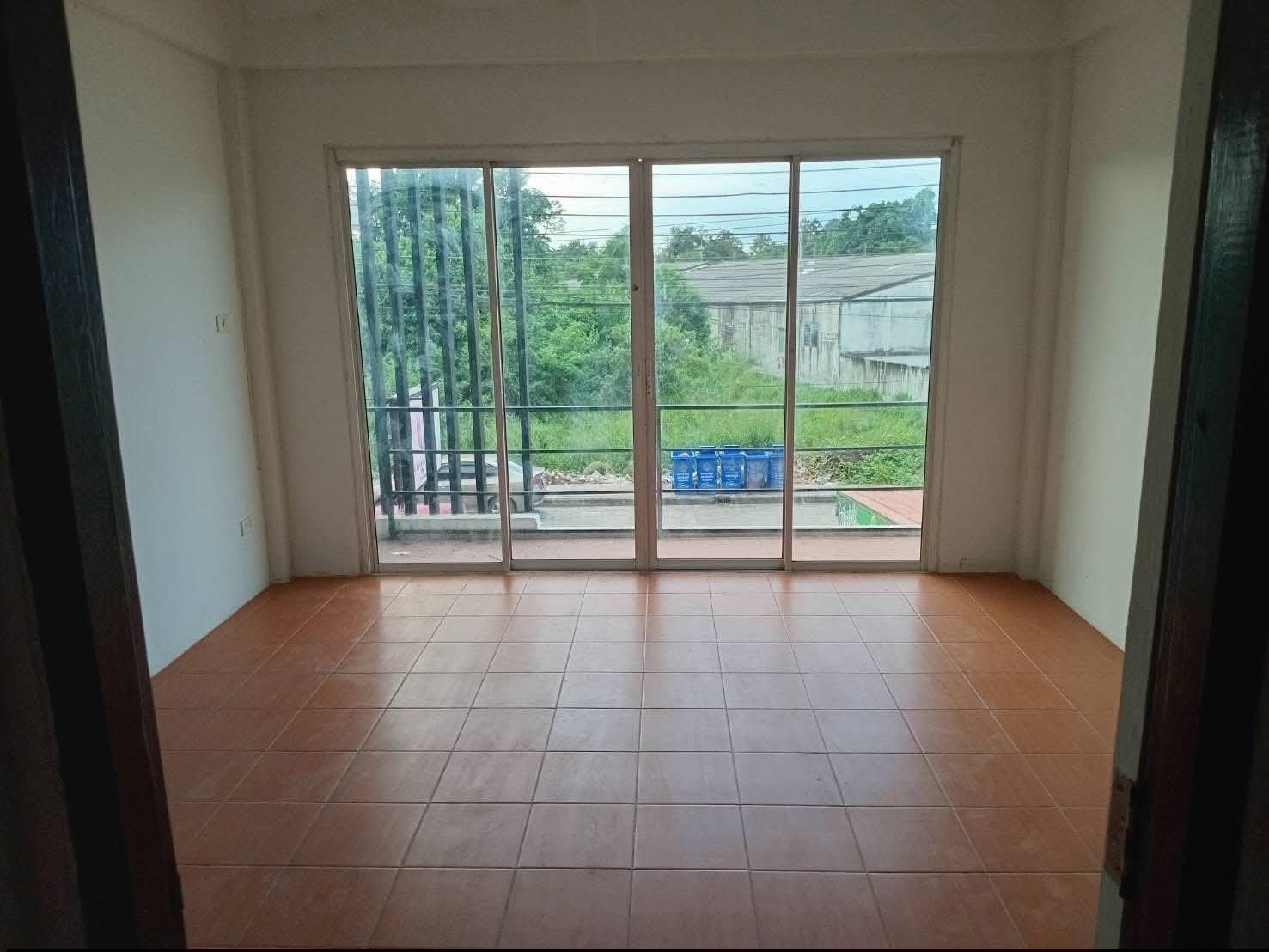 ประกาศฟรี! ซื้อ-ขาย-เช่า คอนโด บ้าน ทาวน์โฮม ที่ดิน และพื้นที่เชิงพาณิชย์ทั่วประเทศไทย ทุกทำเล ทุกงบประมาณ ไม่มีค่าใช้จ่าย ลงง่าย ขายไว เข้าถึงผู้ซื้อโดยตรง 4 316554pic3.jpg