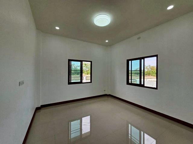 ประกาศฟรี! ซื้อ-ขาย-เช่า คอนโด บ้าน ทาวน์โฮม ที่ดิน และพื้นที่เชิงพาณิชย์ทั่วประเทศไทย ทุกทำเล ทุกงบประมาณ ไม่มีค่าใช้จ่าย ลงง่าย ขายไว เข้าถึงผู้ซื้อโดยตรง 4 255890pic3.jpg