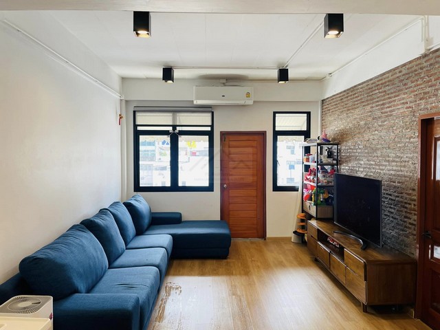 ประกาศฟรี! ซื้อ-ขาย-เช่า คอนโด บ้าน ทาวน์โฮม ที่ดิน และพื้นที่เชิงพาณิชย์ทั่วประเทศไทย ทุกทำเล ทุกงบประมาณ ไม่มีค่าใช้จ่าย ลงง่าย ขายไว เข้าถึงผู้ซื้อโดยตรง 2 500854pic1.jpg