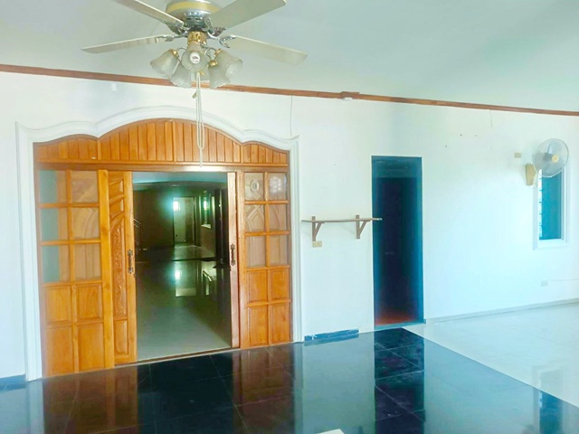 ประกาศฟรี! ซื้อ-ขาย-เช่า คอนโด บ้าน ทาวน์โฮม ที่ดิน และพื้นที่เชิงพาณิชย์ทั่วประเทศไทย ทุกทำเล ทุกงบประมาณ ไม่มีค่าใช้จ่าย ลงง่าย ขายไว เข้าถึงผู้ซื้อโดยตรง 5 255785pic4.jpg