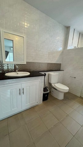 ประกาศฟรี! ซื้อ-ขาย-เช่า คอนโด บ้าน ทาวน์โฮม ที่ดิน และพื้นที่เชิงพาณิชย์ทั่วประเทศไทย ทุกทำเล ทุกงบประมาณ ไม่มีค่าใช้จ่าย ลงง่าย ขายไว เข้าถึงผู้ซื้อโดยตรง 5 255906pic4.jpg