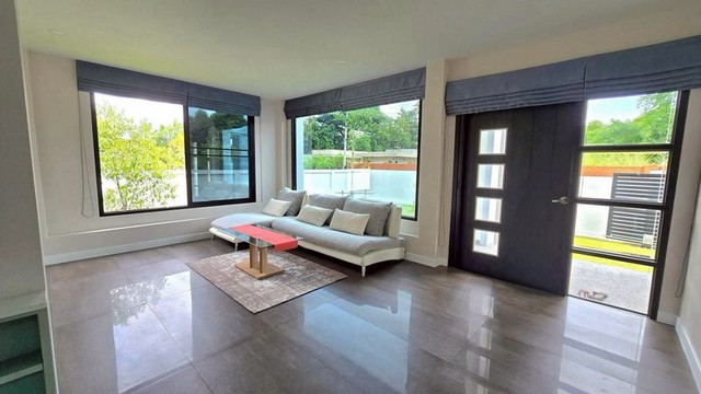 ประกาศฟรี! ซื้อ-ขาย-เช่า คอนโด บ้าน ทาวน์โฮม ที่ดิน และพื้นที่เชิงพาณิชย์ทั่วประเทศไทย ทุกทำเล ทุกงบประมาณ ไม่มีค่าใช้จ่าย ลงง่าย ขายไว เข้าถึงผู้ซื้อโดยตรง 3 255901pic2.jpg