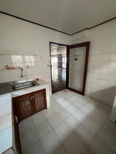 ประกาศฟรี! ซื้อ-ขาย-เช่า คอนโด บ้าน ทาวน์โฮม ที่ดิน และพื้นที่เชิงพาณิชย์ทั่วประเทศไทย ทุกทำเล ทุกงบประมาณ ไม่มีค่าใช้จ่าย ลงง่าย ขายไว เข้าถึงผู้ซื้อโดยตรง 5 516825pic4.jpg