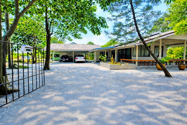 ประกาศฟรี! ซื้อ-ขาย-เช่า คอนโด บ้าน ทาวน์โฮม ที่ดิน และพื้นที่เชิงพาณิชย์ทั่วประเทศไทย ทุกทำเล ทุกงบประมาณ ไม่มีค่าใช้จ่าย ลงง่าย ขายไว เข้าถึงผู้ซื้อโดยตรง 3 256458pic2.jpg