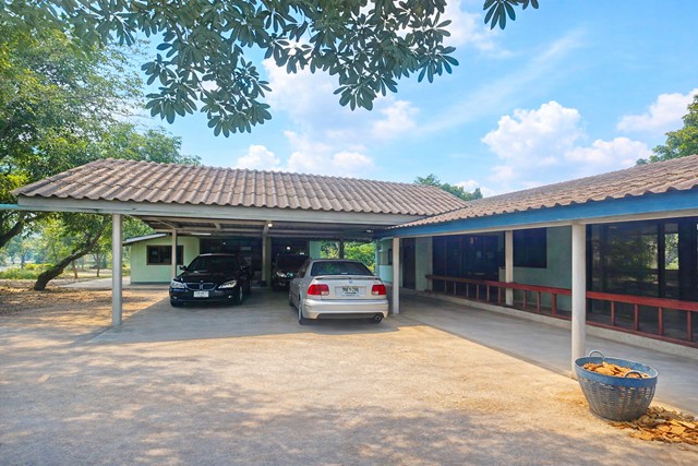 ประกาศฟรี! ซื้อ-ขาย-เช่า คอนโด บ้าน ทาวน์โฮม ที่ดิน และพื้นที่เชิงพาณิชย์ทั่วประเทศไทย ทุกทำเล ทุกงบประมาณ ไม่มีค่าใช้จ่าย ลงง่าย ขายไว เข้าถึงผู้ซื้อโดยตรง 5 256457pic4.jpg